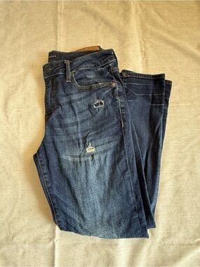 Aeropostale Women's Dark Indigo Straight Leg Jeans
